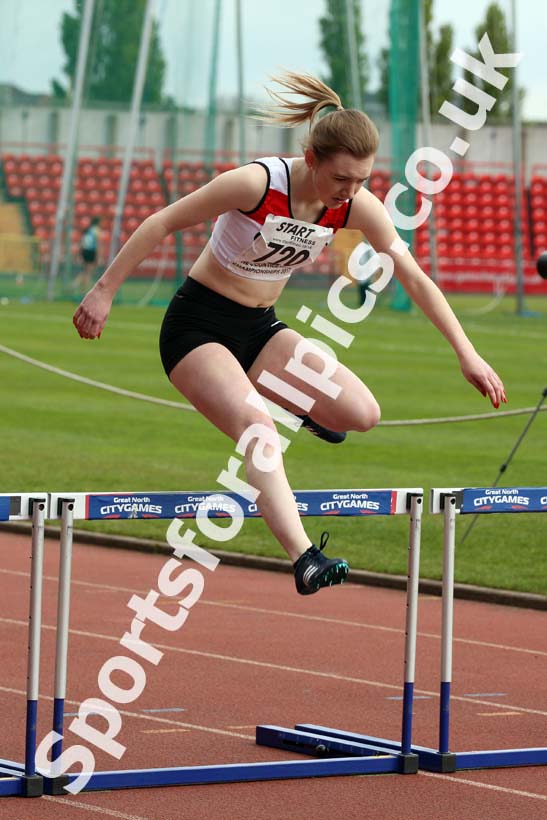Womens under-20s 400 metres hurdles, North Eastern Champs, Gateshead Stadium. Photo: David T. Hewitson/Sports for All Pics